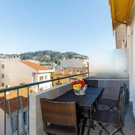 Spacious Luxury 2 Bdrm Next To Croisette Appartement Cannes